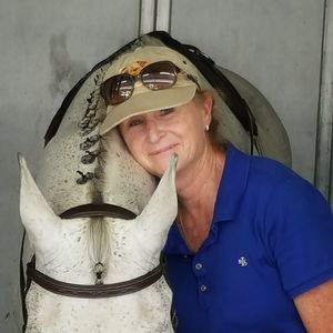 Meet your Posher, Catherine